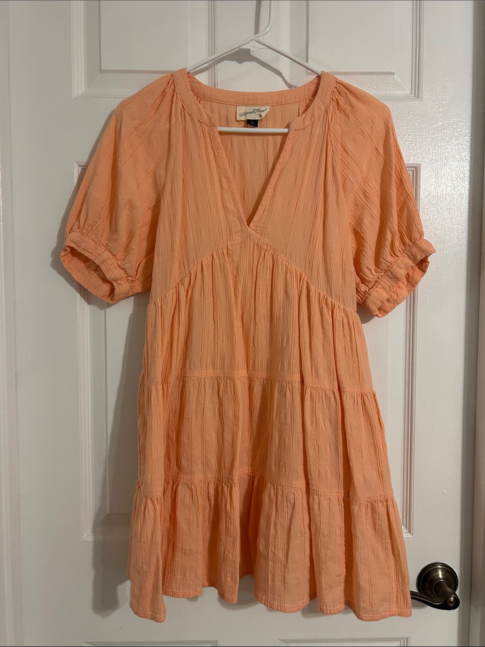 Universal Thread Peach Textured V-Neck Blouse